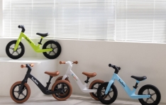 ������ ű���� ��� �뷱�� ����ũ�� Ƽ�ϷѸ� ��Ƽ�� �ִϾ 3�� ��Ī